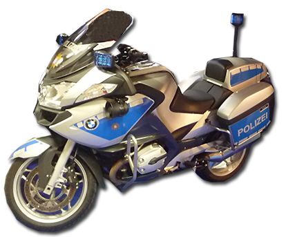 ausgestellte Polizeimotorrad vom Typ BMW R 900 RT