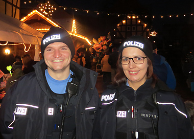 Die Polizei sorgte für mehr Sicherheitsgefühl auf dem Adventsmarkt in Buchenau