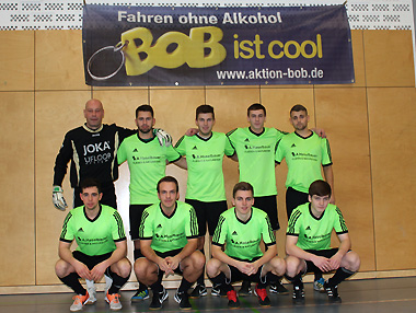 Das Team des VfB Wetter mit dem BOB-Banner