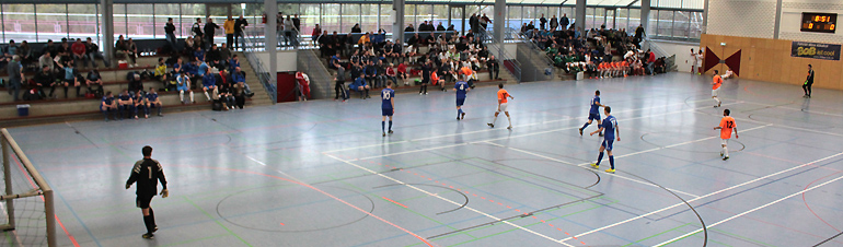 Zahlreiche Zuschauer verfolgten die Spiele in der Hinterlandhalle Dautphetal beim Neujahrs-Cup des FSV Buchenau 