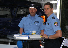 Einige vom BOB-Team der Polizei, v.l. POK Grimmelbein und POK Korbmacher