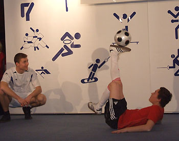 Fußball-Künstler Daniel Korte und René Mathussek 