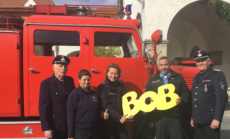Das Team von Feuerwehr und Polizei sind pro BOB eingestellt 